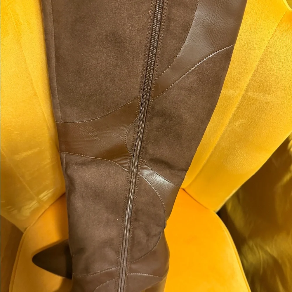 Brown Heeled Boots - Picture 3 of 6